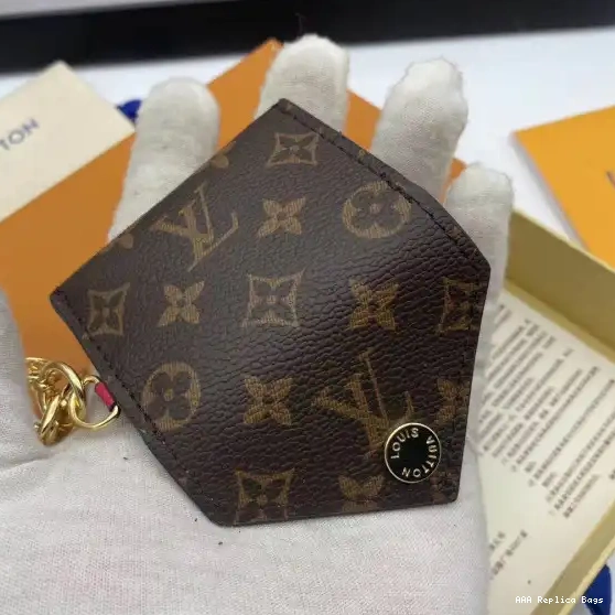 Aaa replica ru KIRIGAMI BAG KEY VUITTON AND LOUIS POUCH CHARM HOLDER 0704